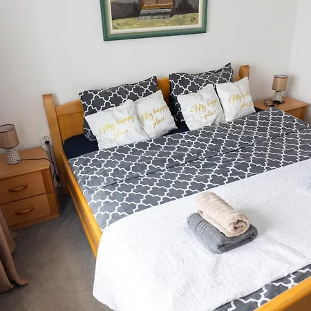 Lejla * トラヴニク