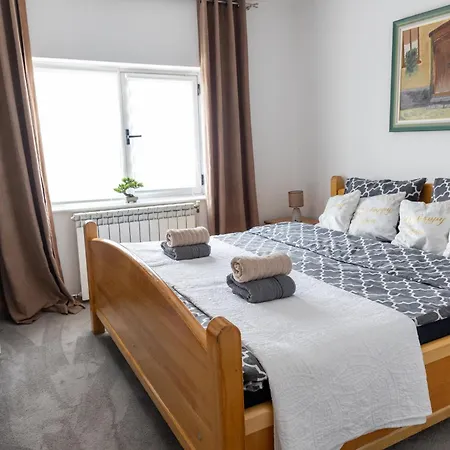 Lejla Holiday home *
